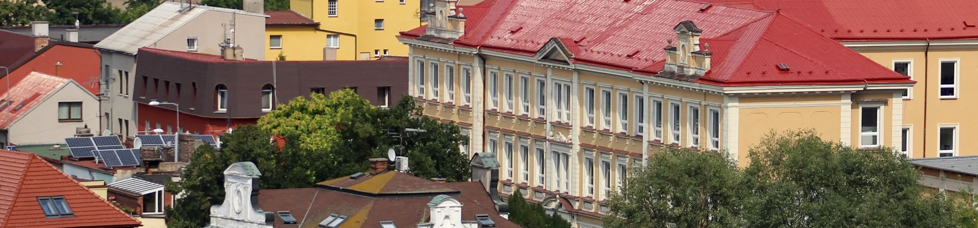 Slider budova 6.zš Kolín